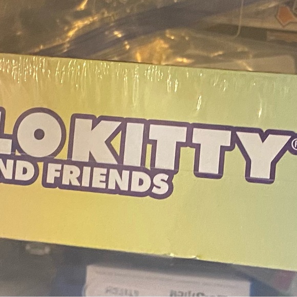 HELLO KITTY AND FRIENDS 24 DAY ADVENT CALENDAR NEW - Picture 4 of 7